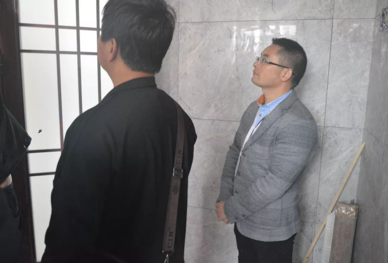 易尚國際定期巡檢工地，從未松懈.jpg