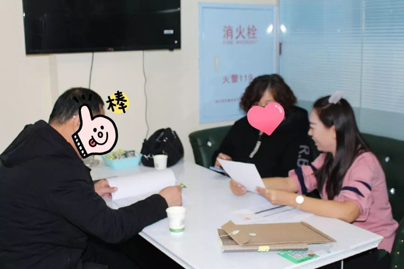 易尚國際 | 優(yōu)質(zhì)服務暖人心，送上錦旗表謝意.jpg