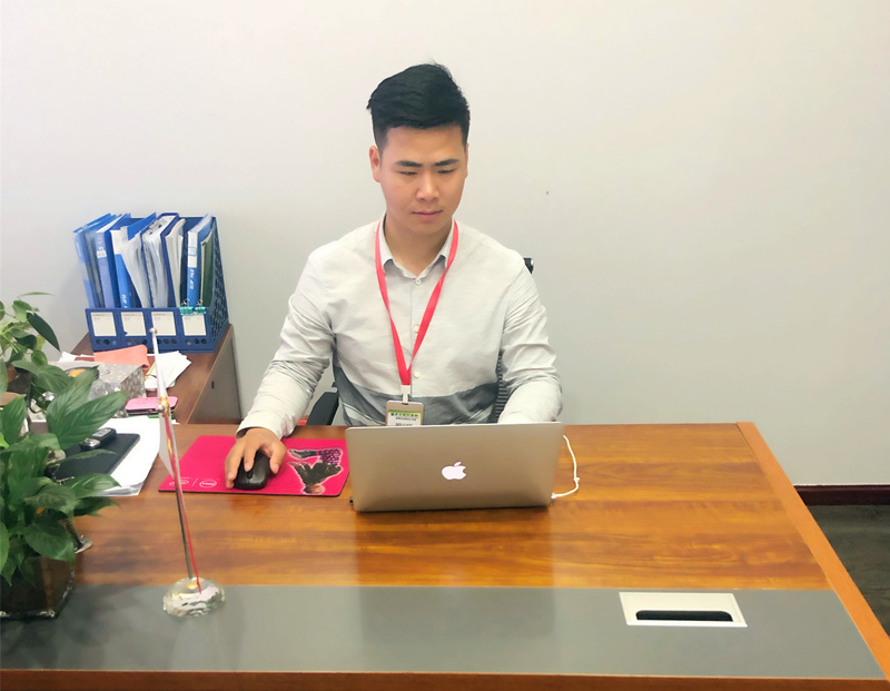 【標(biāo)桿實(shí)錄】西鄉(xiāng)易尚國際成長記之初出茅廬.jpg